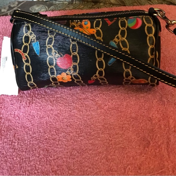 Dooney & Bourke Charm Chain mini barrel bag NWT - Picture 2 of 12